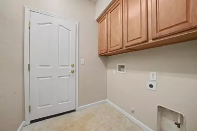 9728 Sand Hollow Way, Elk Grove, CA 95757 - Photo 18