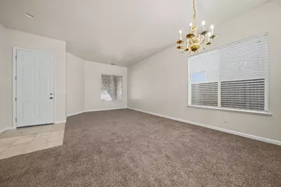9728 Sand Hollow Way, Elk Grove, CA 95757 - Photo 6