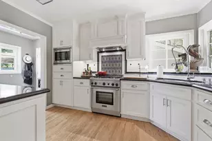 301 Coloma Way, Sacramento, CA 95819 - Photo 10