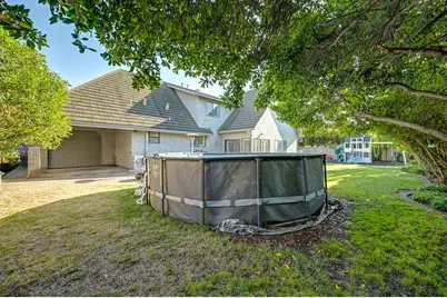 819 Lake Front Drive, Sacramento, CA 95831 - Photo 60