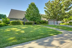 819 Lake Front Dr, Sacramento, CA 95831 - Photo 6
