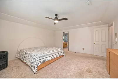 819 Lake Front Drive, Sacramento, CA 95831 - Photo 38