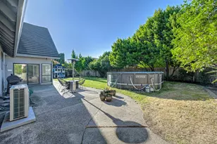 819 Lake Front Dr, Sacramento, CA 95831 - Photo 58