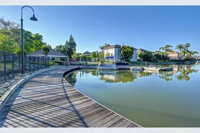 819 Lake Front Drive, Sacramento, CA 95831 - Photo 74