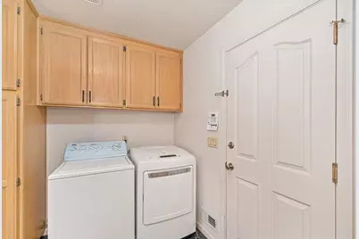 819 Lake Front Drive, Sacramento, CA 95831 - Photo 28