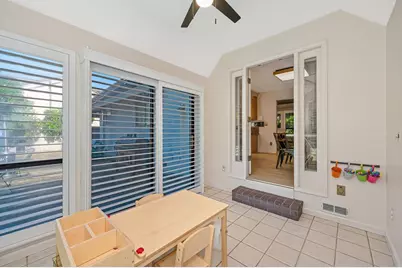 819 Lake Front Drive, Sacramento, CA 95831 - Photo 18