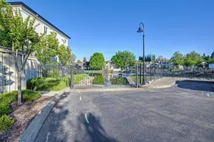 819 Lake Front Dr, Sacramento, CA 95831 - Photo 80