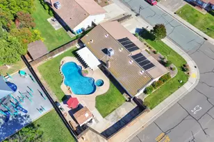 8951 Lansdowne Ct, Elk Grove, CA 95624 - Photo 44