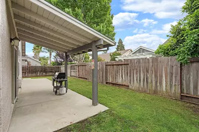 1692 Solaro Way, Manteca, CA 95336 - Photo 26