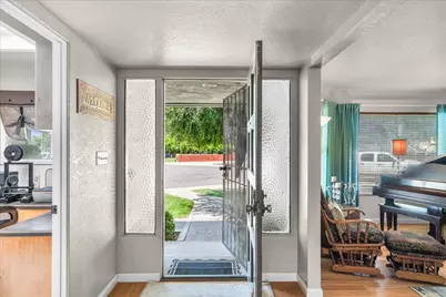 3212 Barry Court, Ceres, CA 95307 - Photo 6