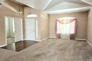 1709 Humboldt Ct, Los Banos, CA 93635 - Photo 8