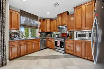 1040 Cabris Lane, Roseville, CA 95747 - Photo 10