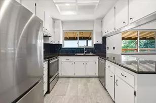 18572 Estrada Pl, Grass Valley, CA 95949 - Photo 12