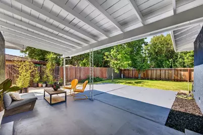 6778 Park Riviera Way, Sacramento, CA 95831 - Photo 32