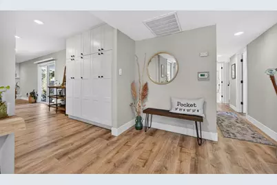 6778 Park Riviera Way, Sacramento, CA 95831 - Photo 6
