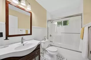 6778 Park Riviera Way, Sacramento, CA 95831 - Photo 20
