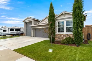 1559 Irish Draught Way, Olivehurst, CA 95961 - Photo 2