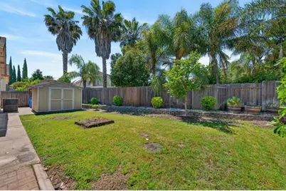 8406 Alameda Park Drive, Elk Grove, CA 95624 - Photo 56