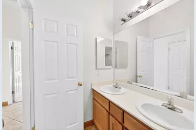 8406 Alameda Park Drive, Elk Grove, CA 95624 - Photo 38