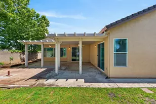 8406 Alameda Park Dr, Elk Grove, CA 95624 - Photo 46