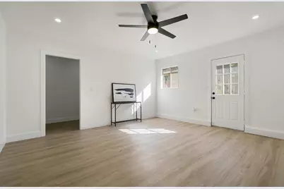 9417 Mira Del Rio Drive, Sacramento, CA 95827 - Photo 28