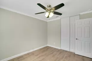 23 Dempster Ct, Sacramento, CA 95823 - Photo 18