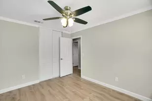 23 Dempster Ct, Sacramento, CA 95823 - Photo 16