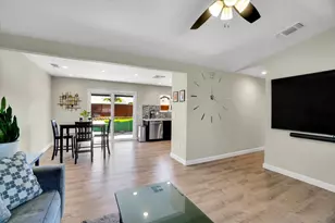 23 Dempster Ct, Sacramento, CA 95823 - Photo 4