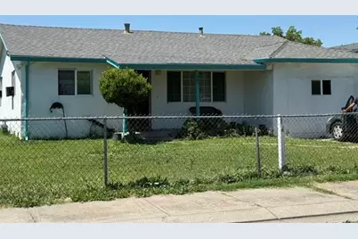 447 S Shasta Avenue, Stockton, CA 95205 - Photo 2