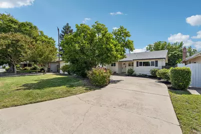 4785 Rex Court, Sacramento, CA 95822 - Photo 4