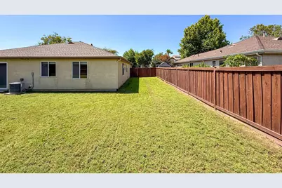 1572 Minories Drive, Plumas Lake, CA 95961 - Photo 38