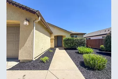 1572 Minories Drive, Plumas Lake, CA 95961 - Photo 6