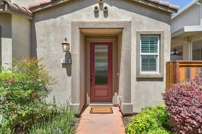 138 Colner Circle, Folsom, CA 95630 - Photo 2