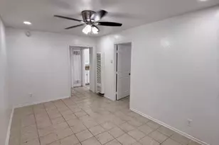 129 N Park Ave, Fresno, CA 93701 - Photo 22