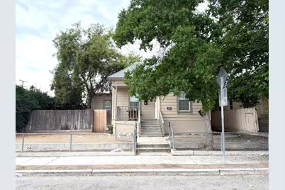 129 N Park Avenue, Fresno, CA 93701 - Photo 1