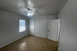 129 N Park Ave, Fresno, CA 93701 - Photo 16