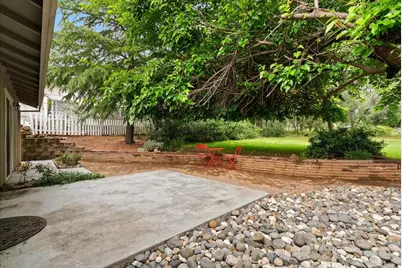 15070 Woodland Loop, Penn Valley, CA 95946 - Photo 24