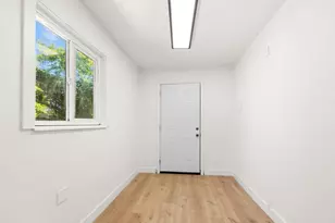 5536 Fruitridge Rd, Sacramento, CA 95820 - Photo 28