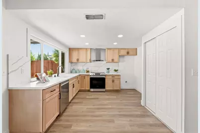 8404 Sunrise Woods Way, Sacramento, CA 95828 - Photo 10