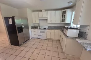 933 Meadow View Dr, Galt, CA 95632 - Photo 8