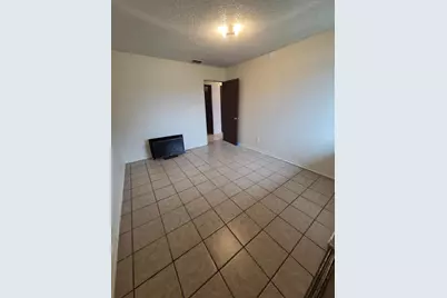 933 Meadowview Drive, Galt, CA 95632 - Photo 16
