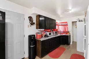 2316 Matson Dr, Sacramento, CA 95822 - Photo 6