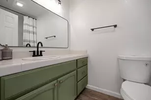 2250 Scarborough Dr, Lodi, CA 95240 - Photo 14
