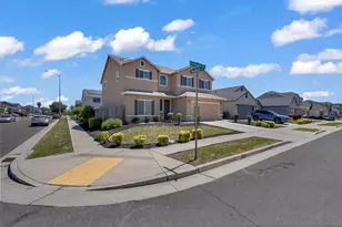 2354 Starboard Ln, Stockton, CA 95206 - Photo 2