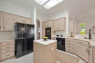 325 Roundhill Ct, Roseville, CA 95747 - Photo 30