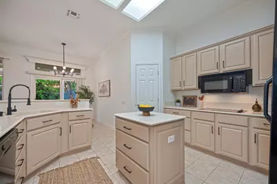 325 Roundhill Court, Roseville, CA 95747 - Photo 22