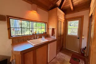 6105 Little Mountain Rd, Somerset, CA 95684 - Photo 16