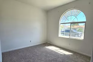 863 El Monte Ct, Los Banos, CA 93635 - Photo 10
