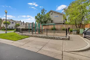 124 Sutcliffe Cir, Folsom, CA 95630 - Photo 18