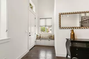 3501 Crocker Dr, Sacramento, CA 95818 - Photo 4